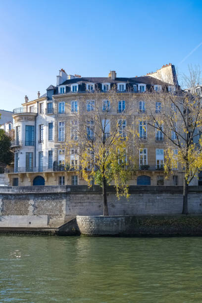 istock Paris, ile Saint-Louis 1437277711