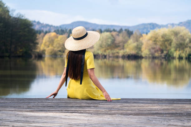istock Beautiful woman 1437288240