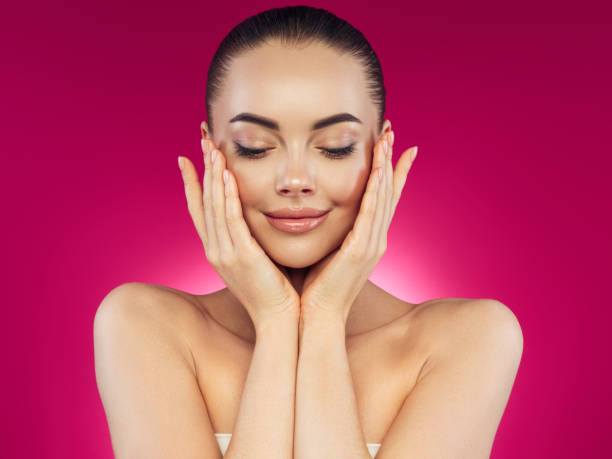 istock Beautiful woman 1437325033