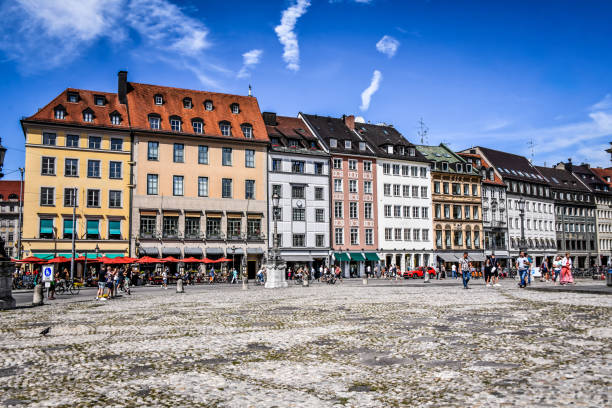 istock Square Full Of People In Munich, Germany 1437332980