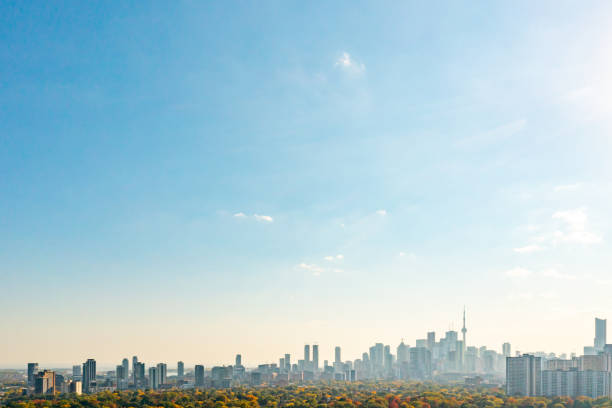 istock Downtown and Rosedale at dusk in Autumn, Toronto, Canada 1437354222