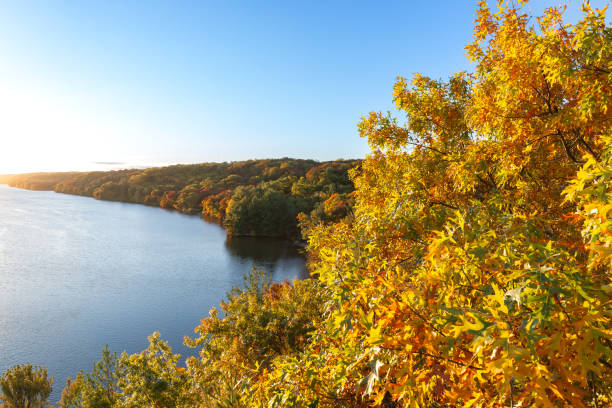 istock Autumn landscape at Starved Rock. 1437361108