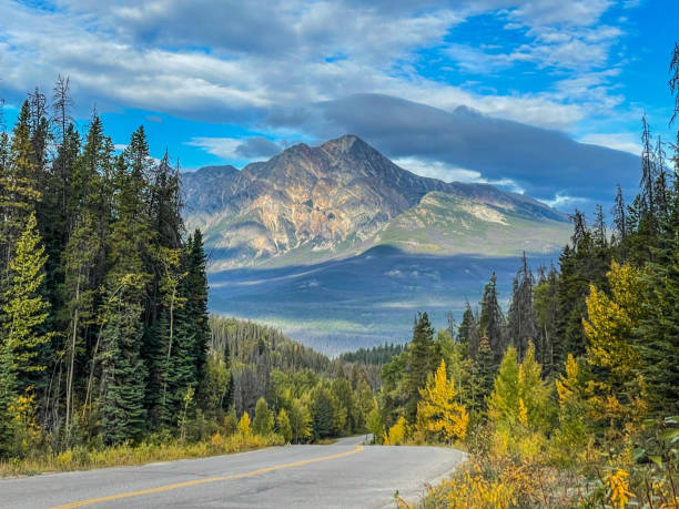 istock Road to the mountains 1437407203