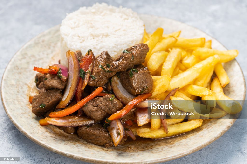 lomo-saltado