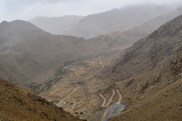 istock Leh to Khardung La, Ladakh (India) 1437652208
