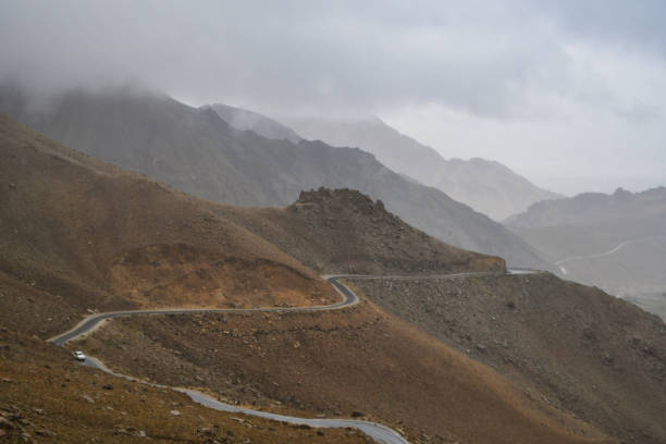 istock Leh to Khardung La, Ladakh (India) 1437652213