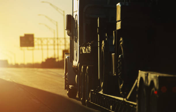 istock Heavy Duty Semi Truck Trailer Transportation 1437712053