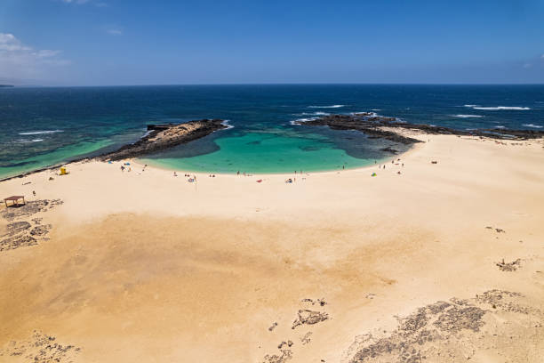 aerial view of playa de la concha, el cotillo, fuerteventura, canary islands, spain. - light sea low tide fuerteventura imagens e fotografias de stock