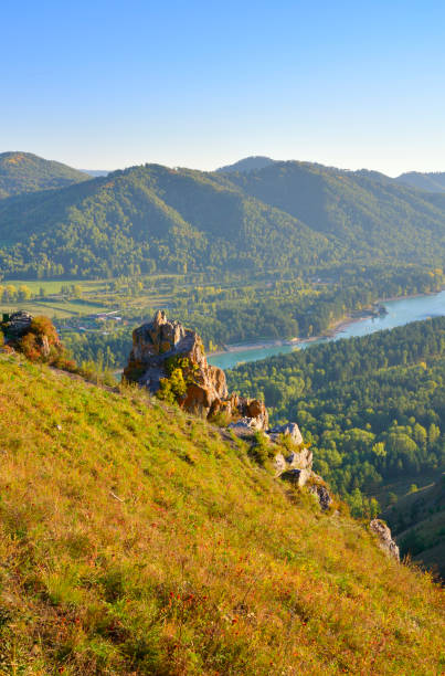 Aya Nature Park in the Altai Mountains Aya Nature Park in the Altai Mountains. The valley of the Katun River from the top of the rocky mountain Demons Finger. Altai, Siberia, Russia, 2022 nature park stock pictures, royalty-free photos & images