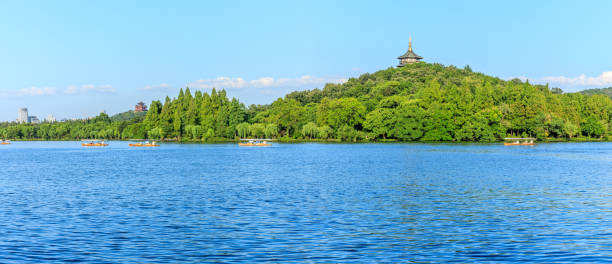 istock Beautiful West Lake scenery in Hangzhou 1437824291