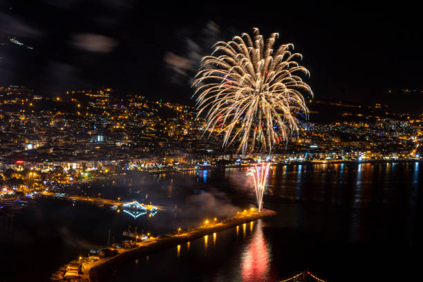istock Fireworks to Alanya/Turkey in night 1437839513