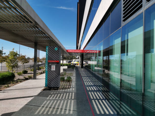 フレンチフォレストのノーザンビーチ病院の建物の眺め - hospital built structure building exterior architecture ストックフォトと画像