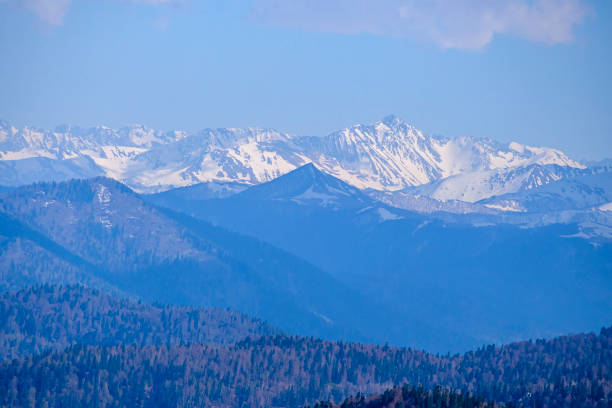istock Mountain landscape with snow-capped peaks. Blue Mountains 1437869537