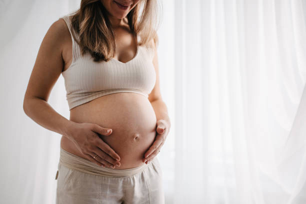 istock Pregnant woman 1437918748