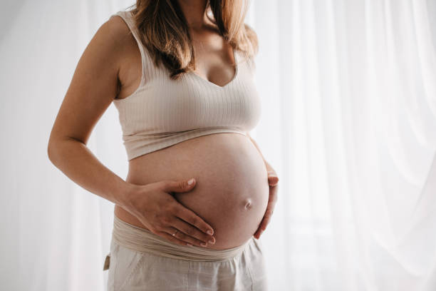 istock Pregnant woman 1437918774