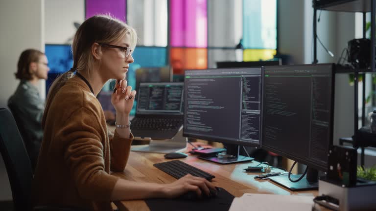 31,500+ Female Developer Stock Videos and Royalty-Free Footage - iStock