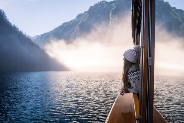 königssee - zugspitze mountain lake autumn germany foto e immagini stock