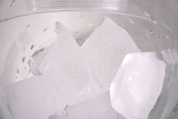 Ice cube, ice cubes in the ice bucket