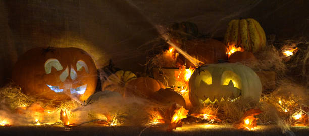 istock Halloween Pumpkin Head Lanterns 1437999752