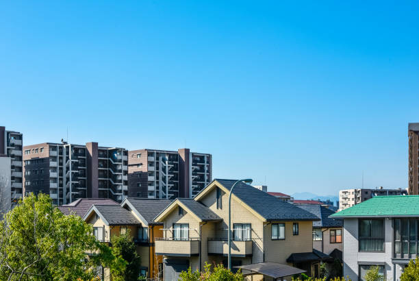 área residencial, tóquio, japão. - building exterior urban scene cityscape clear sky - fotografias e filmes do acervo