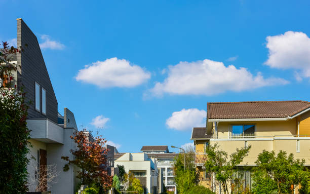 área residencial, tóquio, japão. - building exterior urban scene cityscape clear sky - fotografias e filmes do acervo