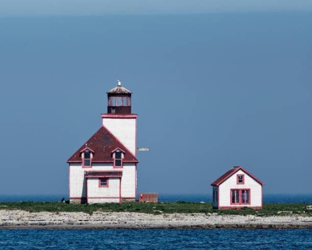 istock Lighthouse at Flowers Island 1438082777