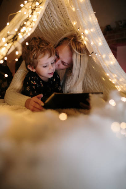 istock Magic moments at the Christmas 1438115232