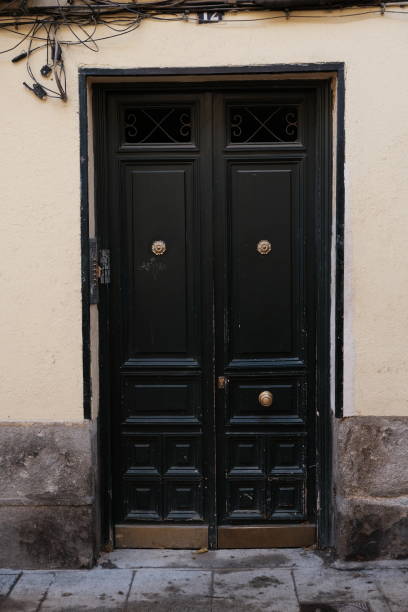 Street doors