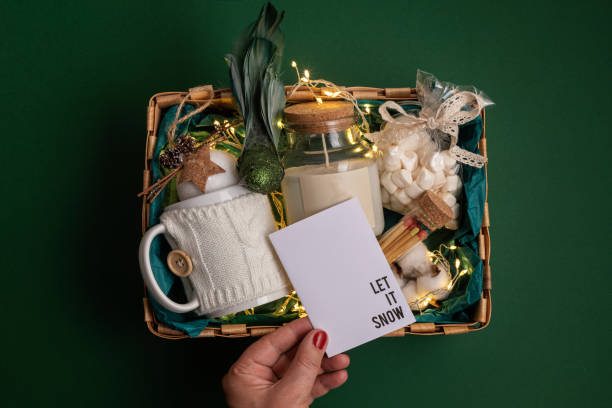 Refined Christmas gift basket for romantic holidays with aroma candle