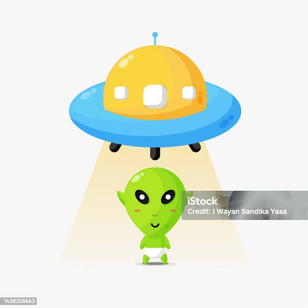 Illustration Of Aliens And Ufo Stock Illustration - Download Image Now ...