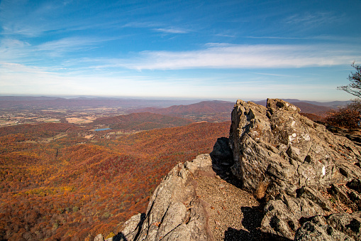 Overlook viewpoint into the valley below.