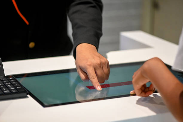 istock Helping the customer with the purchase 1438481935