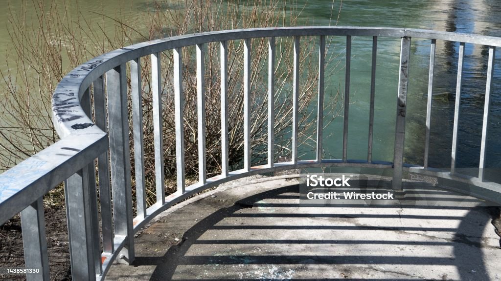 Perfect location for admiring the beauty of the lake A perfect location for admiring the beauty of the lake Alley Stock Photo