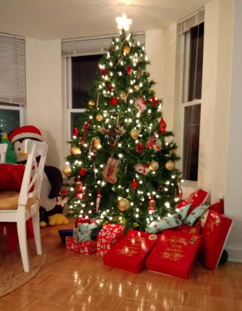 istock Christmas tree in an American home. 1438633260