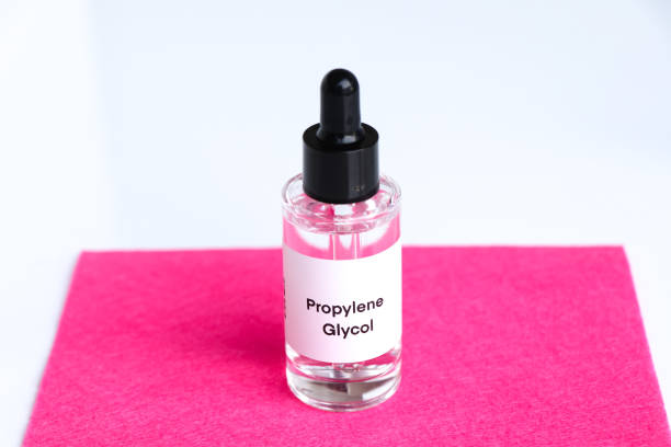 propylene glycol in a bottle, chemical ingredient in beauty product - propylene imagens e fotografias de stock
