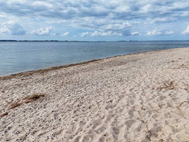 istock Stran view of the sea 1438649466