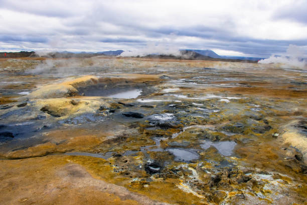 istock Hverir and Myvatn geothermal Spot 1438688110