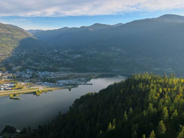 istock The Spectacular Kootenay Lake 1438753990