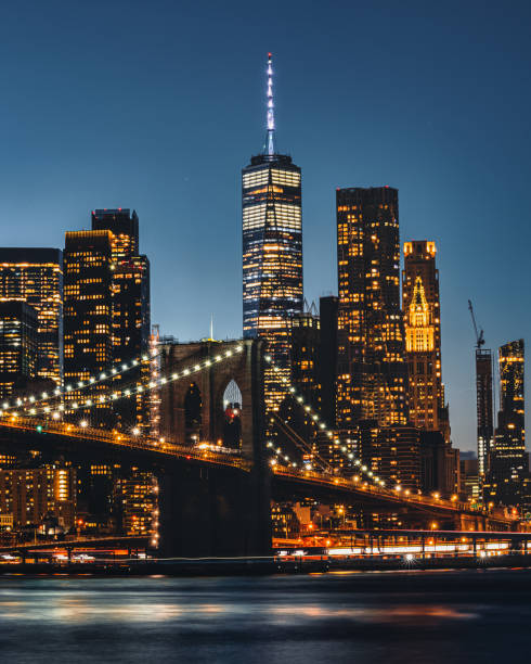 brooklyn bridge - lower manhattan stockfoto's en -beelden