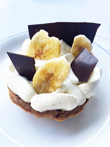 Banana Cream pie with chocolate pieces!