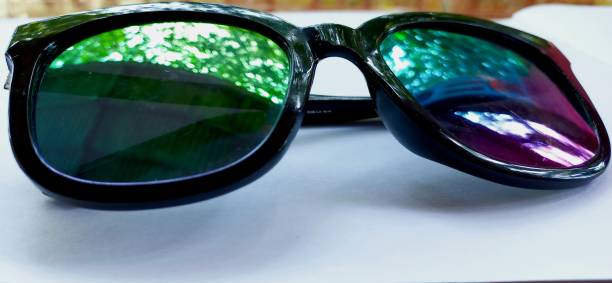occhiali da sole eleganti - fashionable studio shot indoors lifestyles foto e immagini stock