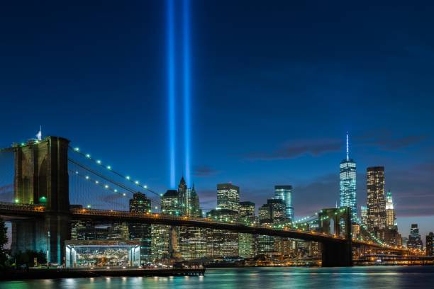 beautiful shot of brooklyn bridge park of new york city in usa - skyline new york city brooklyn bridge new york state imagens e fotografias de stock