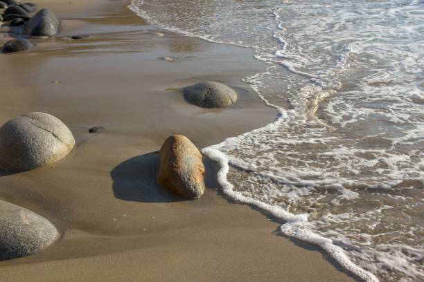 istock another wave kissing the coast 1438904761