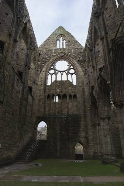 istock old english stone abbey 1438911013