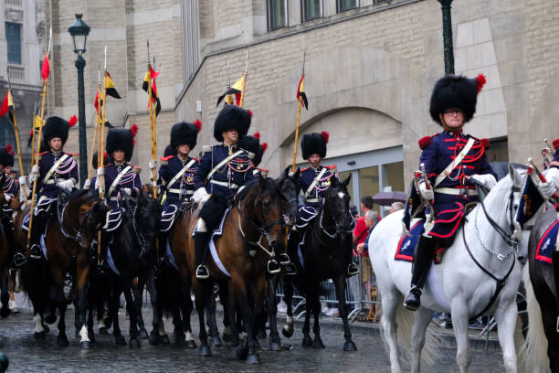 royal horse guards durante una ceremonia - título de canción fotografías e imágenes de stock