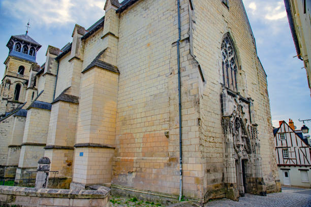 istock Chinon la vienne and the castle 1439006712