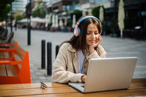istock Young girl works outside 1439008720