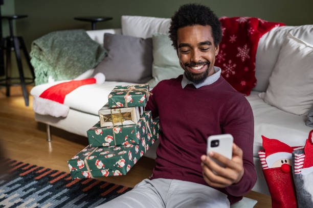 istock Holiday season 1439020326