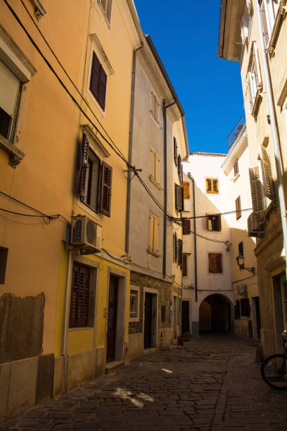 istock Street in Piran, Slovenia 1439135863