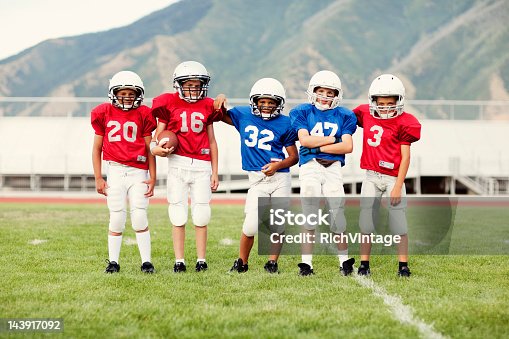 120+ Youth American Football Team Stock Photos, Pictures & Royalty-Free  Images - iStock